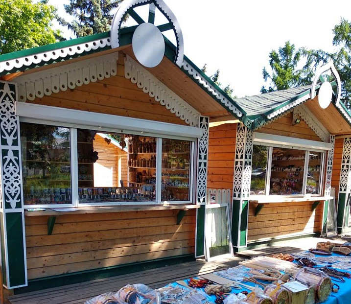 Сувенирная ярмарка «Подарки из Вологды»