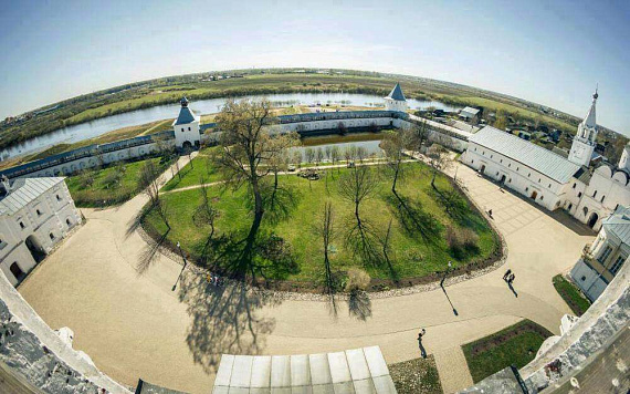 Спасо-Прилуцкий монастырь