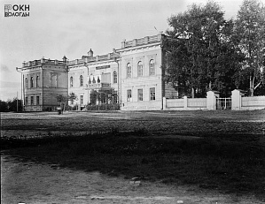 Кремлевская пл.,12