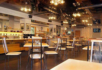 Арт-кафе "Красный Мост"