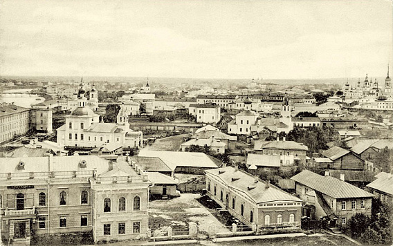 Кремлевская пл., 8