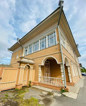 Аудиоэкскурсия по дому с лилиями