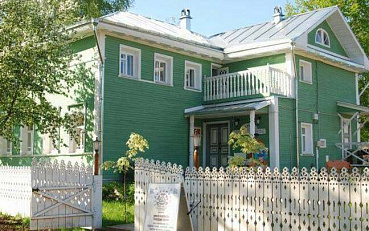 Центр народных художественных промыслов и ремесел "Резной Палисад"